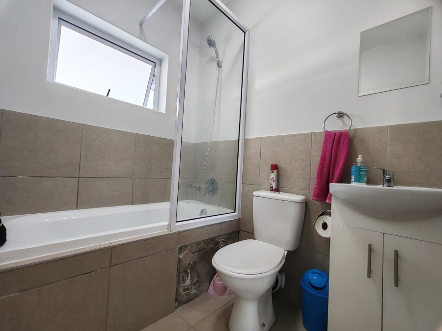 2 Bedroom Property for Sale in Fairview Eastern Cape